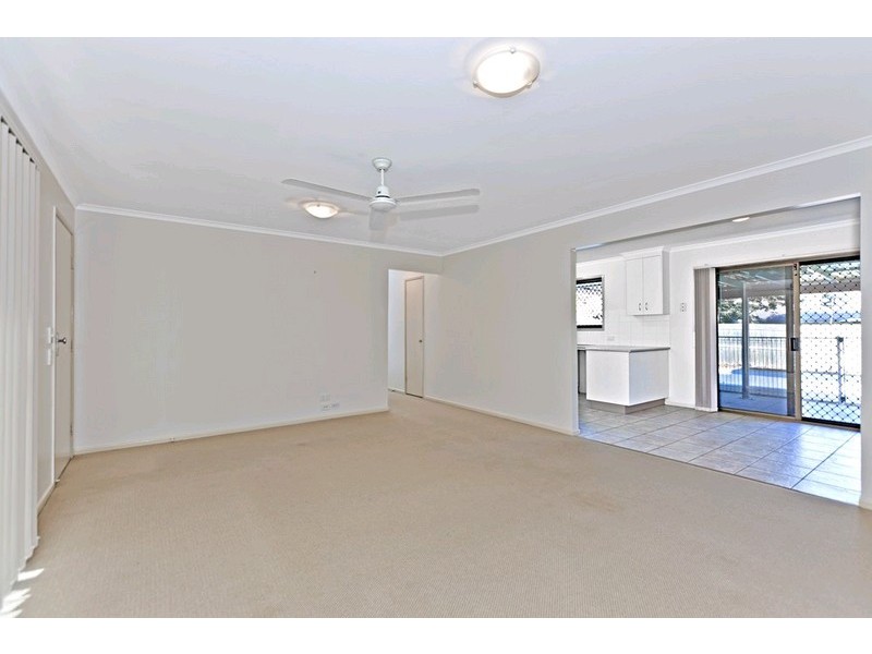 4 Springfield Crescent, Daisy Hill QLD 4127