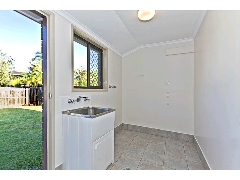 4 Springfield Crescent, Daisy Hill QLD 4127