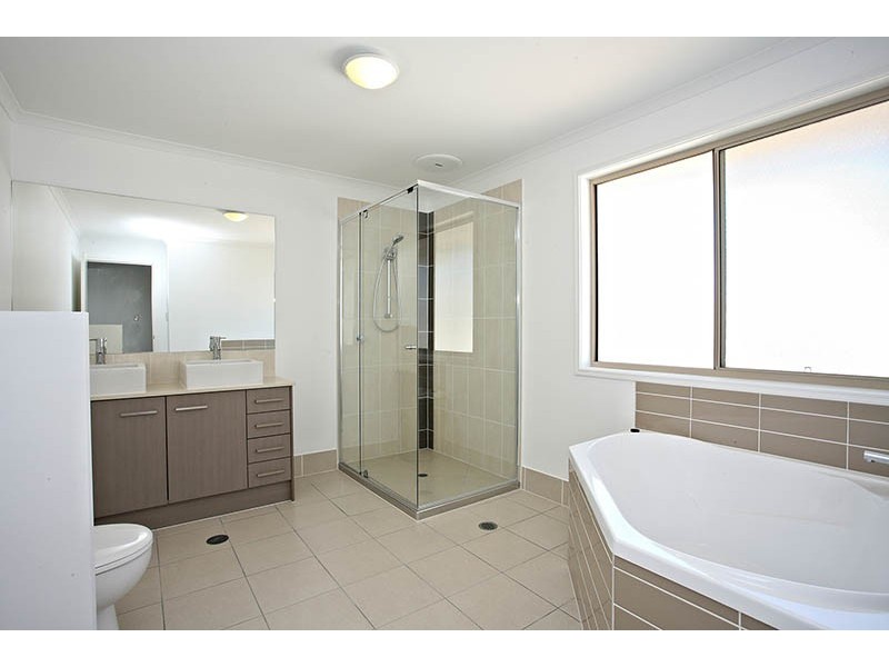 7 Bowers Street, Eight Mile Plains QLD 4113