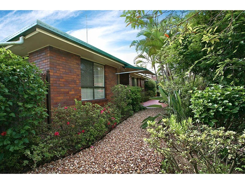 2 Jilbard Drive, Springwood QLD 4127