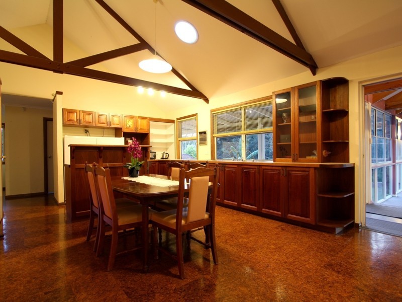 14 Gwandalan Street, Eight Mile Plains QLD 4113