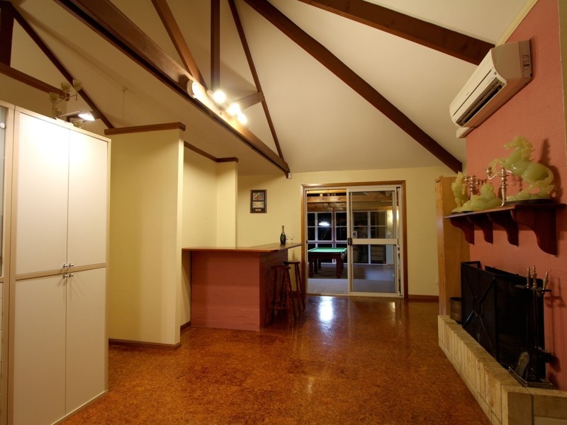 14 Gwandalan Street, Eight Mile Plains QLD 4113