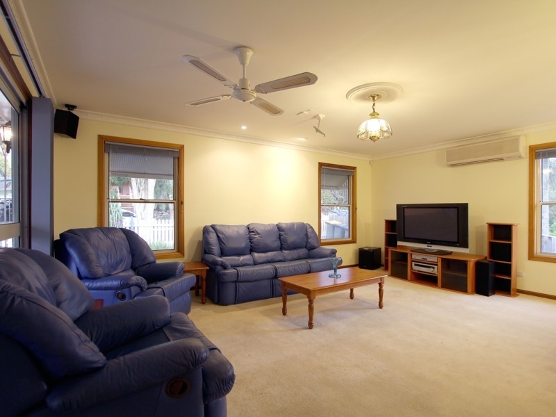 14 Gwandalan Street, Eight Mile Plains QLD 4113