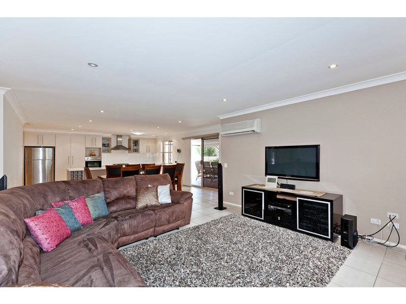 6 Vista Circuit, Runcorn QLD 4113