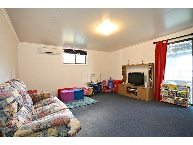 33 Coolana Street, Underwood QLD 4119