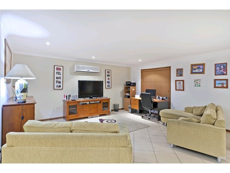 11 Oxley Circuit, Daisy Hill QLD 4127