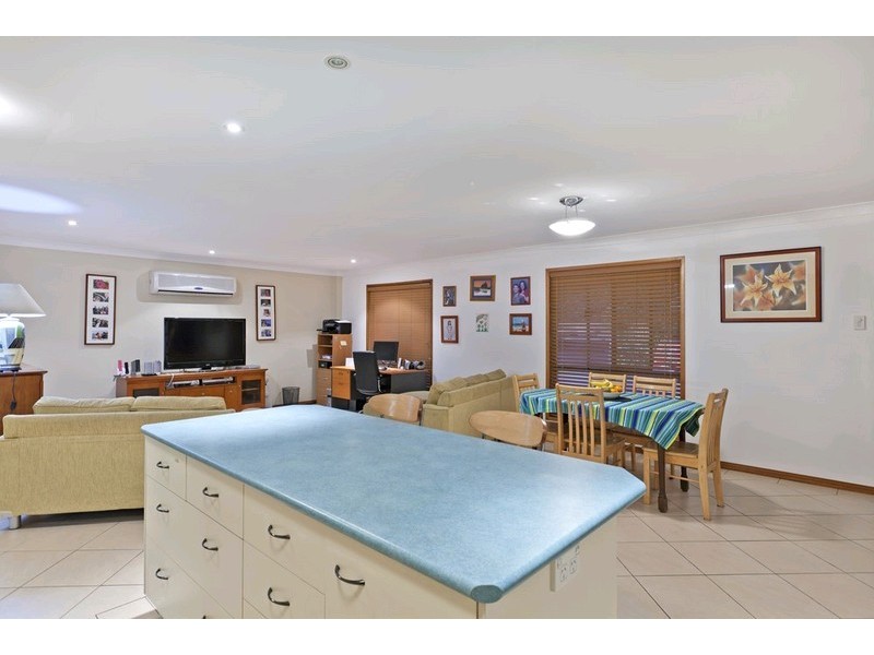 11 Oxley Circuit, Daisy Hill QLD 4127