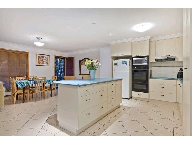 11 Oxley Circuit, Daisy Hill QLD 4127