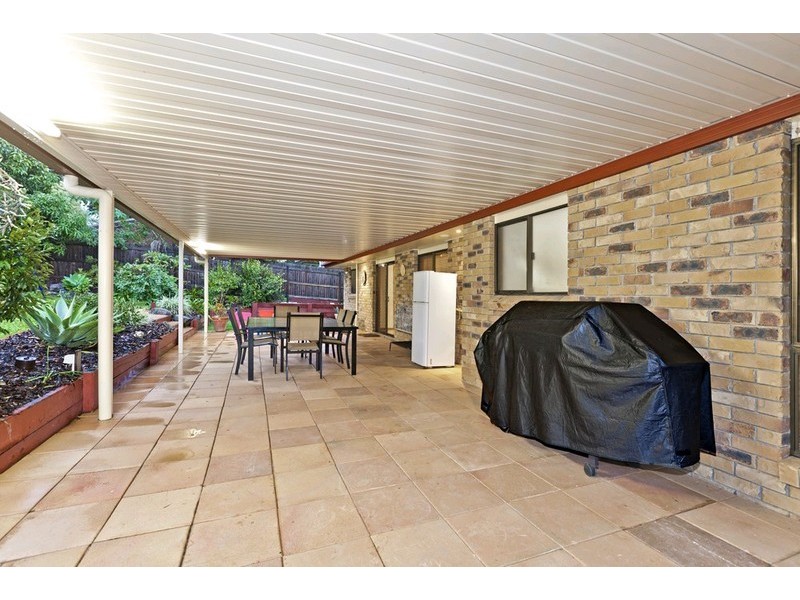 11 Oxley Circuit, Daisy Hill QLD 4127