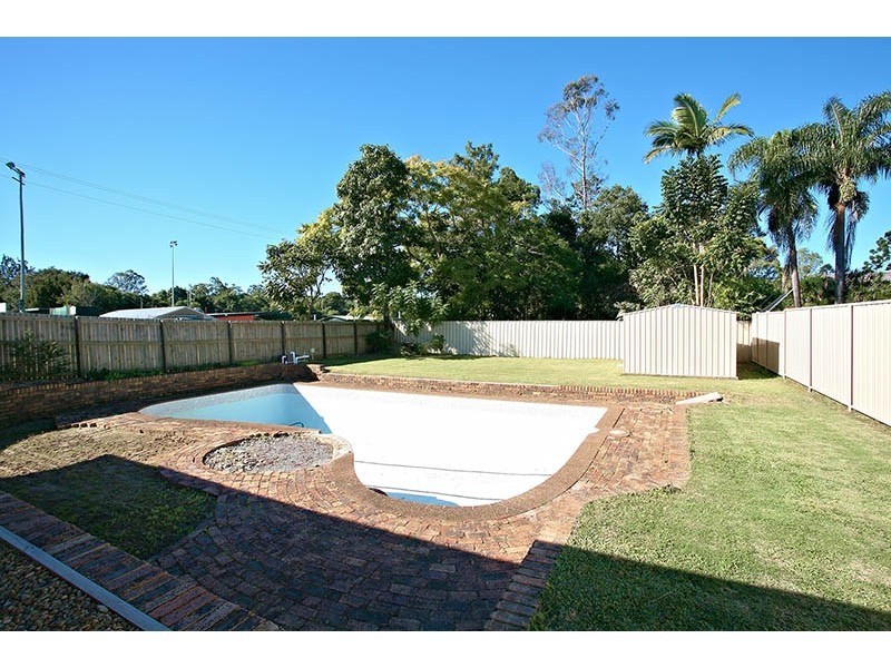 32 Allamanda Drive, Daisy Hill QLD 4127
