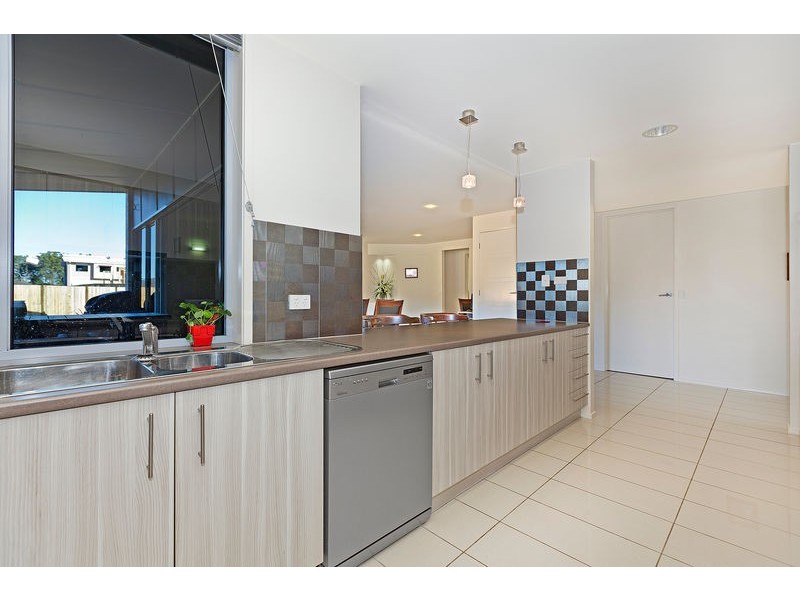 11 Nanny Shailer Street, Daisy Hill QLD 4127