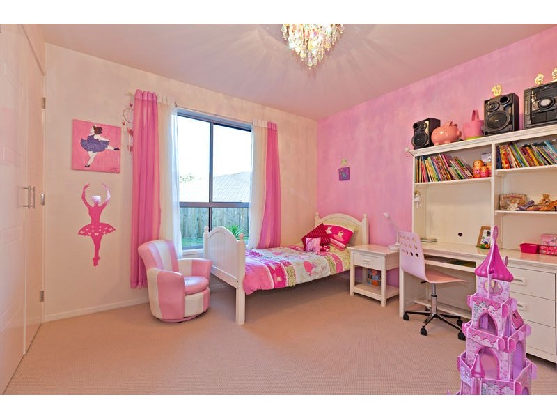 11 Nanny Shailer Street, Daisy Hill QLD 4127