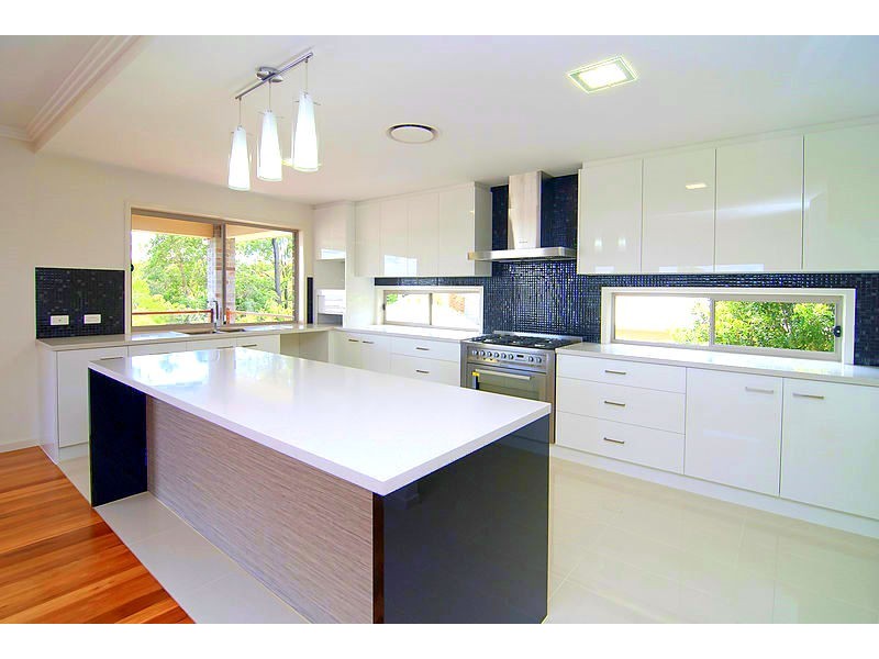 15 Baxton Place, Shailer Park QLD 4128