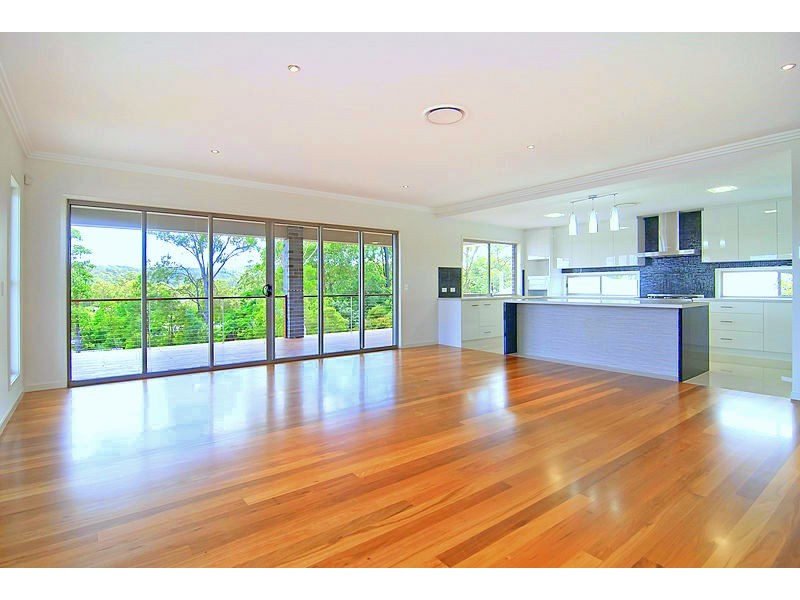 15 Baxton Place, Shailer Park QLD 4128