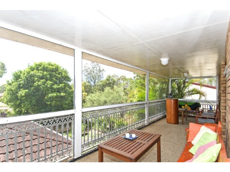 24 Jania Street, Redland Bay QLD 4165