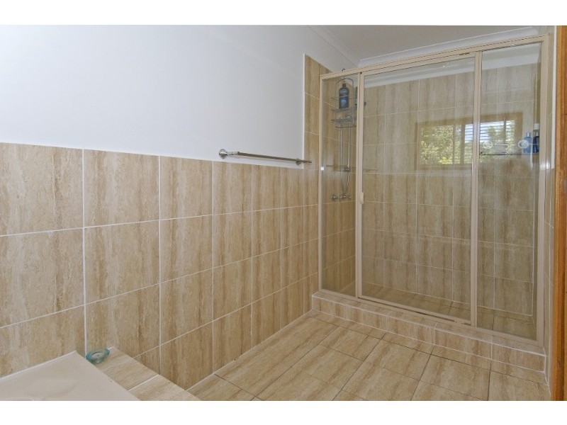 24 Jania Street, Redland Bay QLD 4165