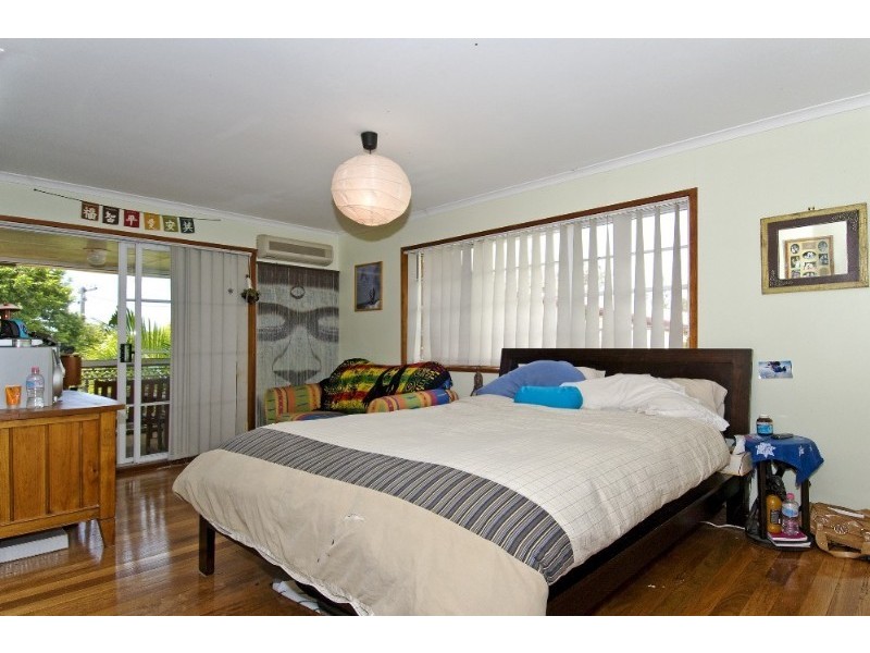 24 Jania Street, Redland Bay QLD 4165