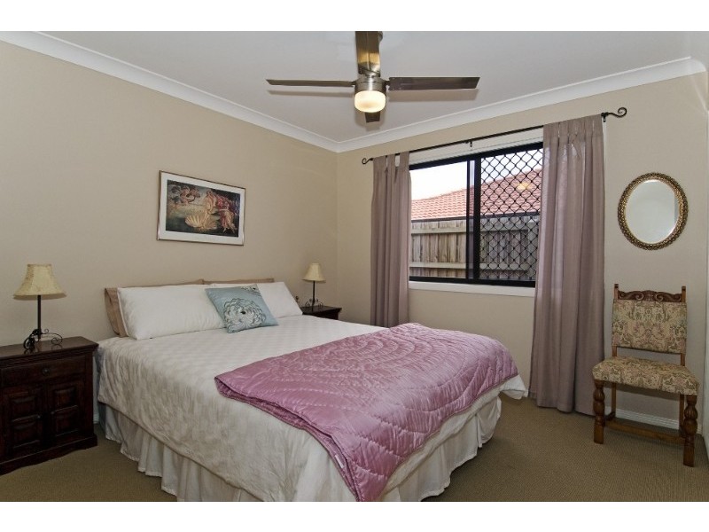 4 Bush Cherry Place, Thornlands QLD 4164