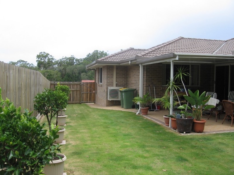 11 Scampi Place, Redland Bay QLD 4165