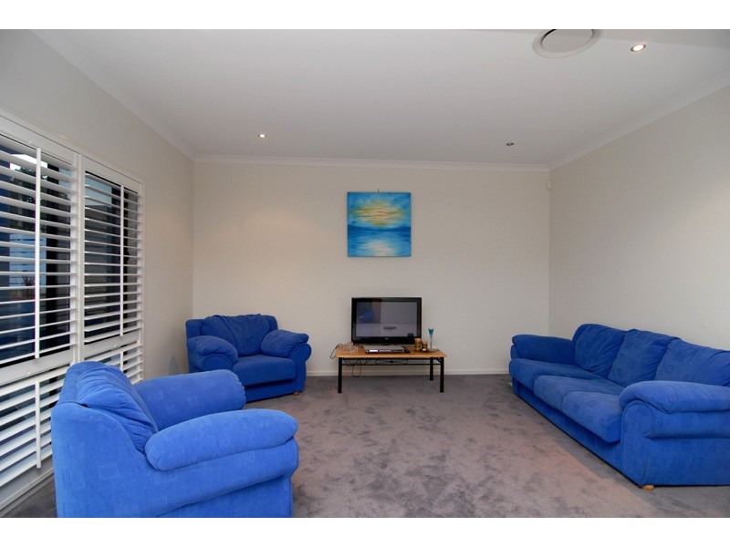 16 Hayman Street, Redland Bay QLD 4165