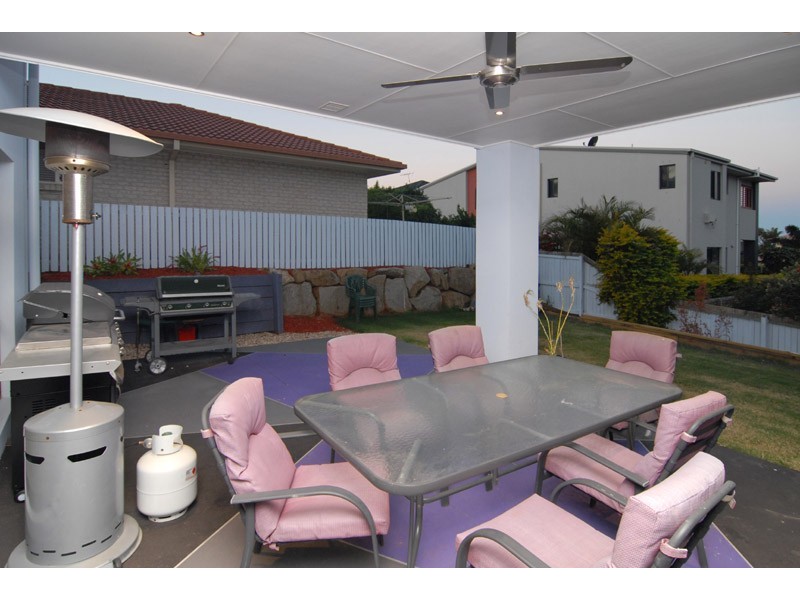 16 Hayman Street, Redland Bay QLD 4165