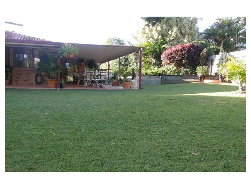 2 Muirhead Court, Victoria Point QLD 4165