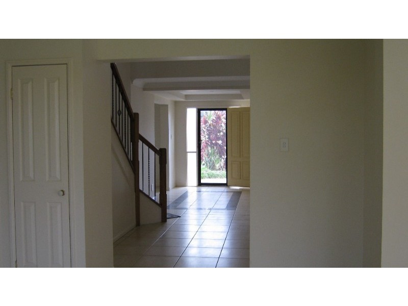 19 Sandy Cove Place, Redland Bay QLD 4165