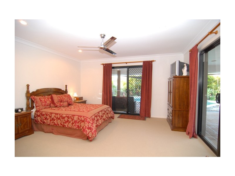 67 Seaholly Crescent, Victoria Point QLD 4165