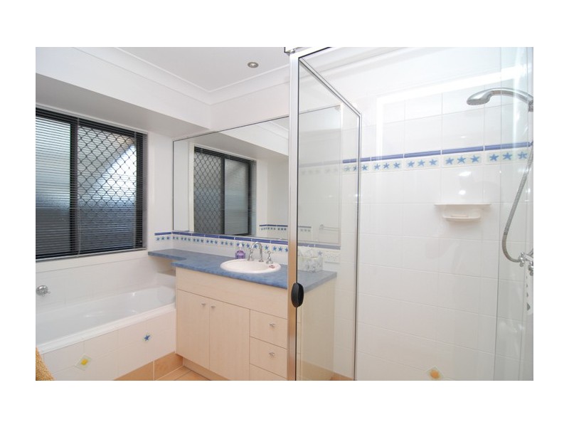 67 Seaholly Crescent, Victoria Point QLD 4165