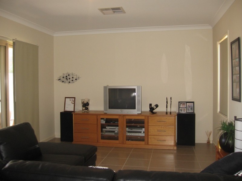 4 Braidwood Street, Thornlands QLD 4164