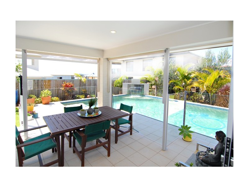 10 Melrose Court, Redland Bay QLD 4165