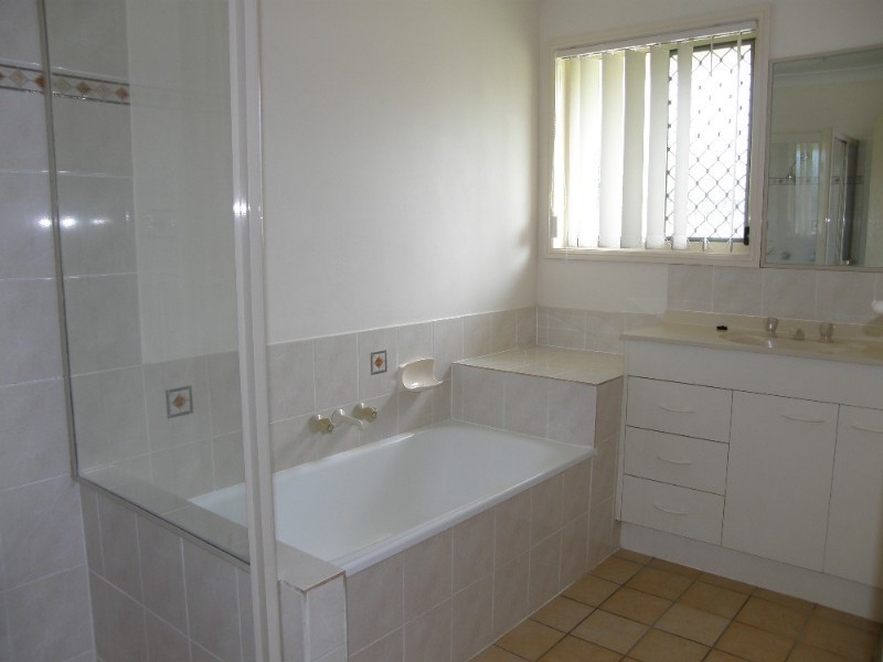 1 Kintyre Street, Victoria Point QLD 4165