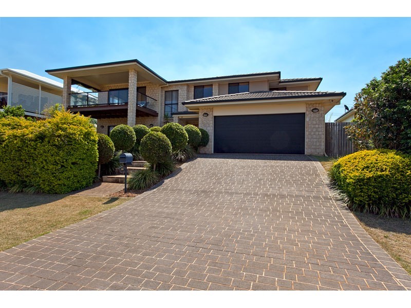 16 Irwin Place, Redland Bay QLD 4165