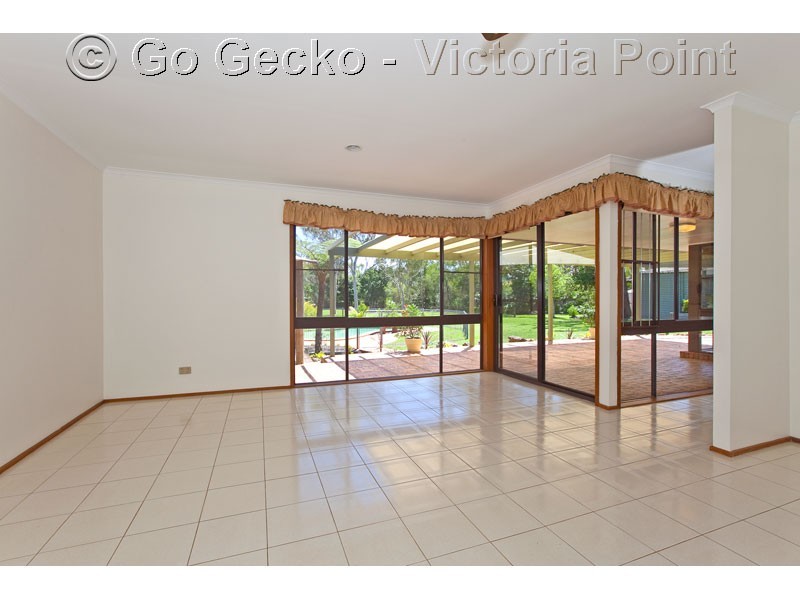12 Oakwood Street, Capalaba QLD 4157