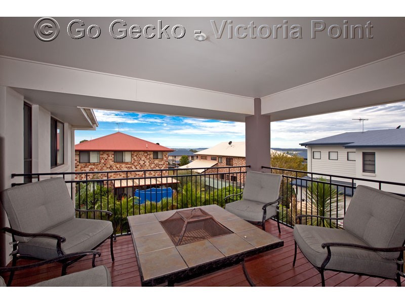 11 Highland Street, Redland Bay QLD 4165