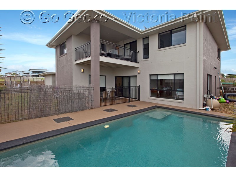 11 Highland Street, Redland Bay QLD 4165