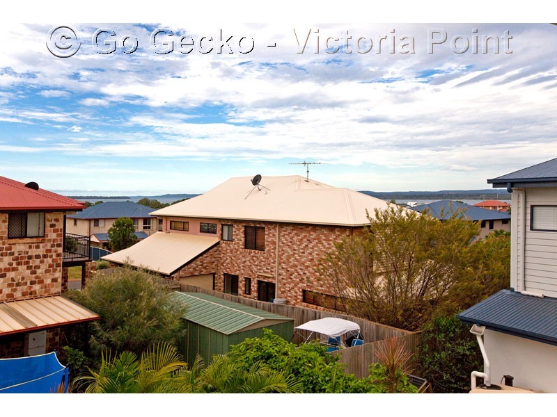 11 Highland Street, Redland Bay QLD 4165