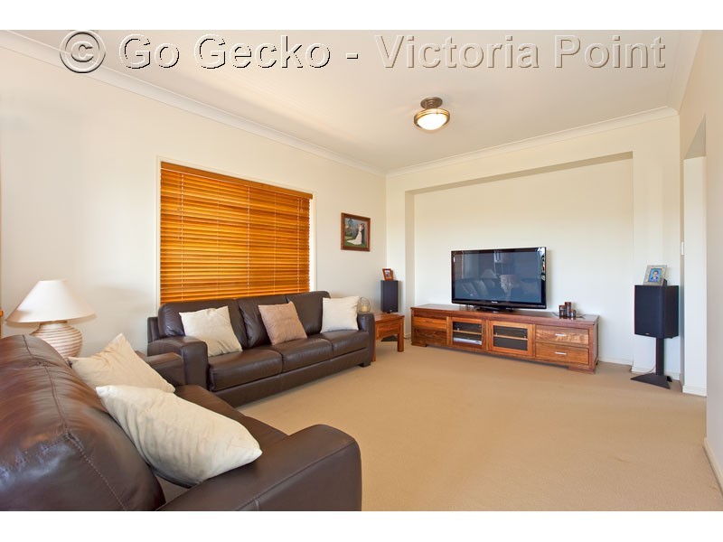 28 Bedarra Street, Redland Bay QLD 4165