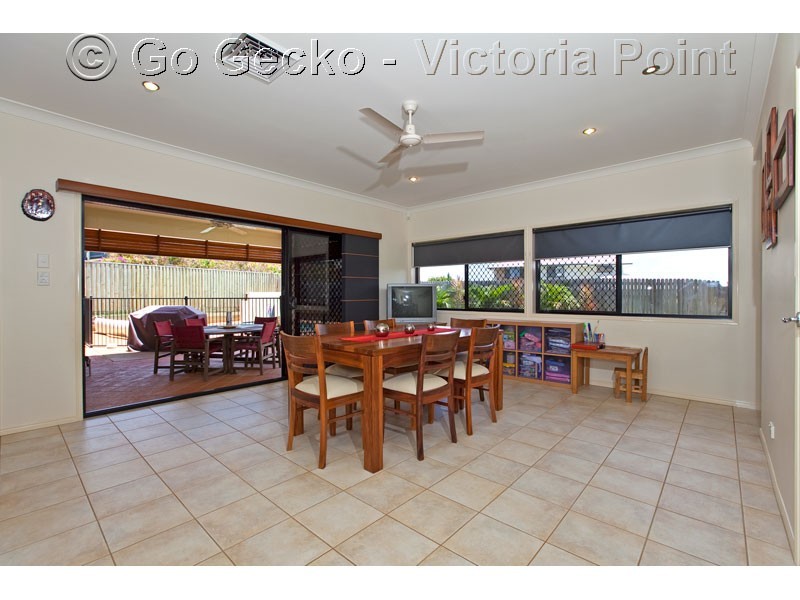 28 Bedarra Street, Redland Bay QLD 4165