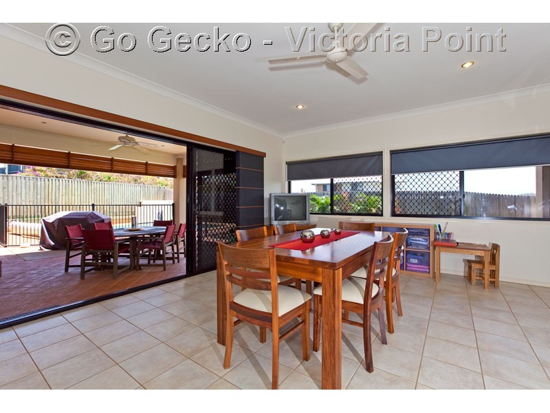 28 Bedarra Street, Redland Bay QLD 4165