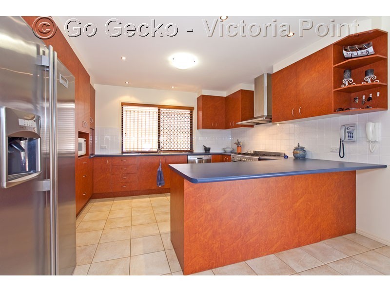 28 Bedarra Street, Redland Bay QLD 4165