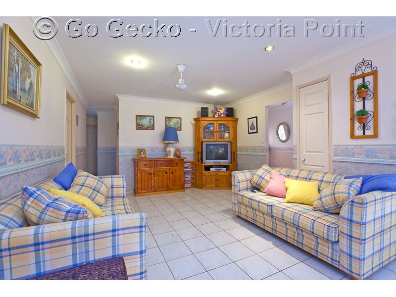 82 Pitt Street, Redland Bay QLD 4165