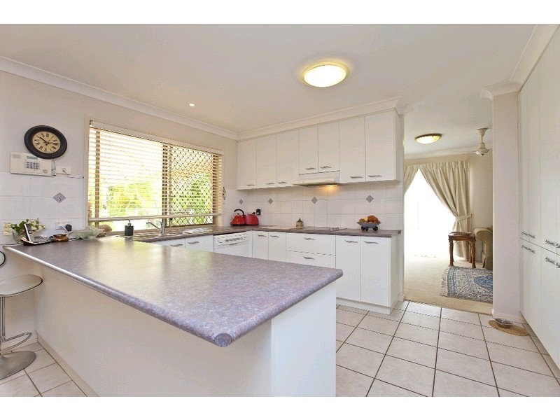 5 Hilary Avenue, Redland Bay QLD 4165