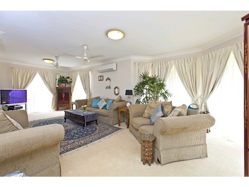 5 Hilary Avenue, Redland Bay QLD 4165