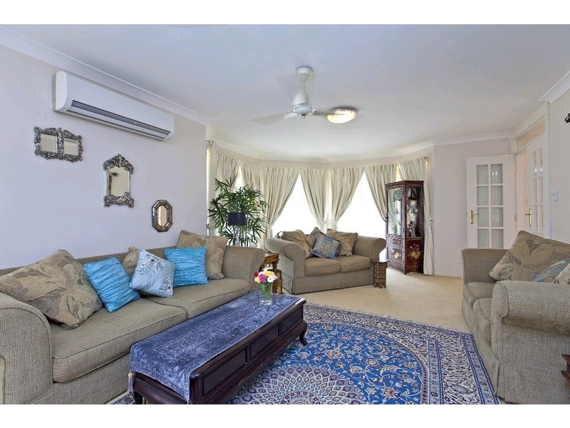 5 Hilary Avenue, Redland Bay QLD 4165