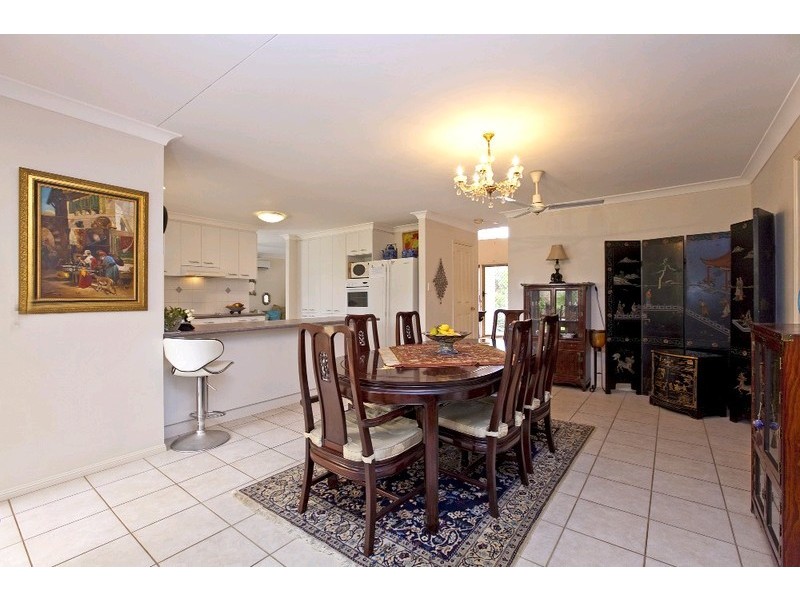 5 Hilary Avenue, Redland Bay QLD 4165