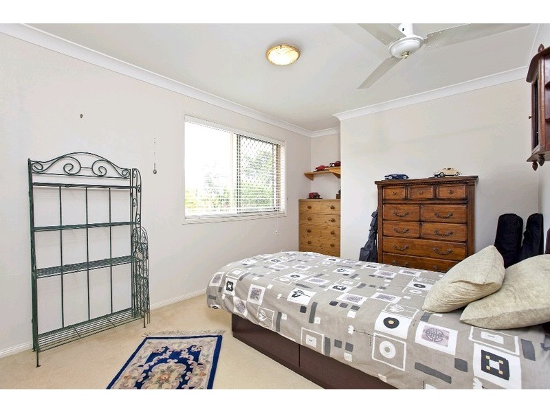 5 Hilary Avenue, Redland Bay QLD 4165