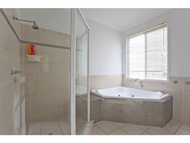 13 Braemar Court, Redland Bay QLD 4165