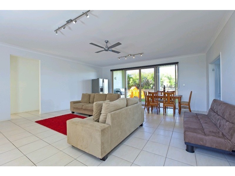 13 Braemar Court, Redland Bay QLD 4165