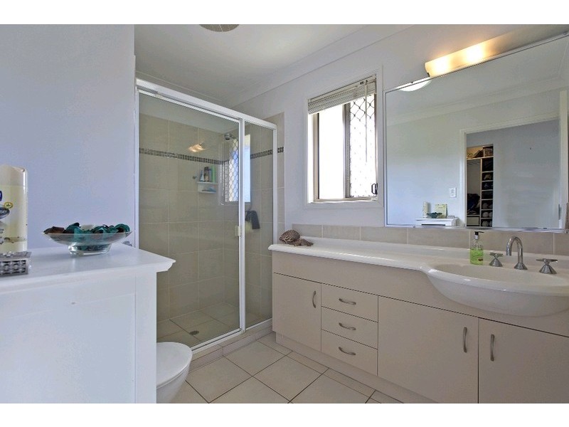 13 Braemar Court, Redland Bay QLD 4165
